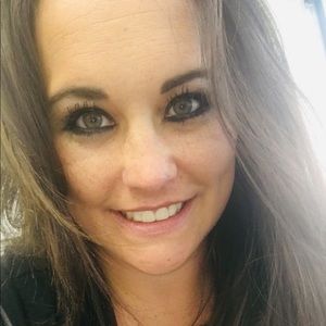 Meet your Posher, Stormy